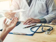 بھارتی عدالت میں ڈاکٹروں کی رائٹنگ سے متعلق کیس کی سماعت، جج کی انوکھی ہدایت