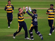 ٹی 20 بلاسٹ گلیمورگن کی لیسسٹر کو ہرا کر سیمی فائنل میں رسائی