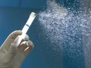 طبی میدان میں انقلاب، صرف ایک سیکنڈ میں گہرے زخم سے بہتے خون کو روکنے والا اسپرے