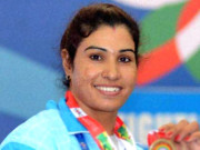 ریسلر کویتا نے شلوار قمیض پہن کر مقابلے میں رنگ جما دیا