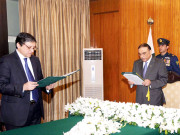 حفیظ شیخ کااستعفیٰ منظور سلیم مانڈوی والا نے وزیرخزانہ کاحلف اٹھالیا