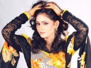 دوپٹا روپ نے اوڑھے رنگ اور پھول 