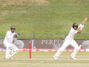 دنیش چندیمل سری لنکن مرد بحران کا روپ دھارنے لگے