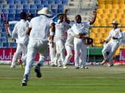 رنگانا ہیراتھ نے پاکستان کیخلاف وکٹوں کی سنچری بنالی