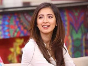 اداکارہ کومل عزیزخان کو سنگین نتائج کی دھمکیاں