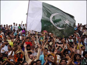 پاکستان کی پکار کوئی سن رہا ہے