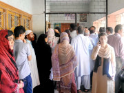 نجی میڈیکل و ڈینٹل کالجز نے پی ایم ڈی سی کی داخلہ پالیسی ہوا میں اڑا دی