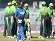 دوسری بار آخری 4 اوورز میں 8 وکٹیں اڑانے کا پاکستانی کارنامہ