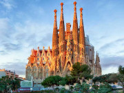 اسپین کا خوبصورت ساحلی شہر بارسلونا