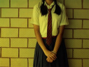 بھارت میں استاد نے 70 روپے کے لیے کلاس میں 2 لڑکیوں کو برہنہ کردیا