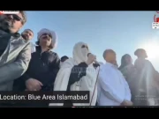 وعدہ کرو عمران خان کو لیے بغیر کوئی یہاں سے نہیں جائے گا، بشریٰ بی بی کا ڈی چوک پر کارکنوں سے خطاب