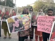 عابدہ عثمانی کے نرگس کے حج کے حوالے سے تنقیدی بیان نے تنازع کھڑا کر دیا