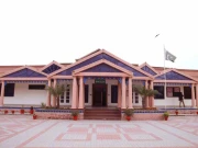 خاتون اپنی ڈیڑھ سالہ بچی کو کینال میں چھوڑ کر فرار، چیئرپرسن چائلڈ پروٹیکشن بیورو کا نوٹس