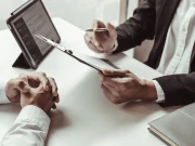 انٹرویو کے دوران ہی امیدوار کو مسترد کیے جانے کی ای میل موصول