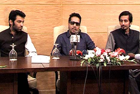 https://img.express.pk/media/images/Mika-singh/Mika-singh.webp