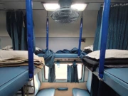 ٹرین سے چادریں اور تولیے چوری کرنے والے رنگے ہاتھوں پکڑے گئے