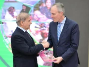 وزیراعظم کی ورلڈ بینک کی تقریب میں جرمن اور عربی زبان میں گفتگو، شرکا حیران