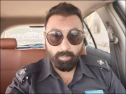 کراچی میں پولیس افسر جرائم پیشہ افراد کی سرپرستی پر نوکری سے برطرف