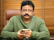 بھارتی فلمساز رام گوپال ورما کے خلاف توہین آمیز تبصرے کرنے پر مقدمہ درج