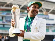 سرفراز کو ٹرافی پھر پاکستانی ہاتھوں میں نظر آنے لگی