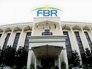 ایف بی آر نے ڈسپلن کی خلاف ورزی پر گریڈ سترہ اور سولہ کے تین افسران معطل کر دیے