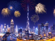 دبئی کا نیا سال منانے کا نیا انداز، محنت کشوں کو سونے کے زیورات اور گاڑیاں بطور تحفہ دینے کا اعلان