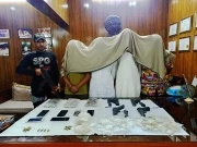 کراچی؛ منشیات کے اڈے پر چھاپہ، ایک ملزم ہلاک 5 بمعہ اسلحہ منشیات گرفتار