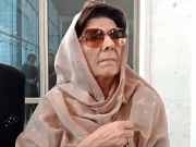 بانی پی ٹی آئی نے حالیہ ترمیم کو گینگ آف تھری ایکسٹینشن مافیا کہا ہے، علیمہ خان