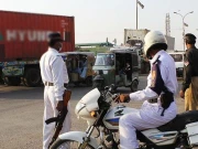 کراچی شہر میں غیرقانونی طور پر داخل ہونیوالی گاڑیوں کیخلاف آپریشن، 44 لاکھ سے زائد جرمانے عائد