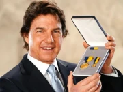 ٹام کروز کو امریکی بحریہ نے اعلیٰ ترین سول اعزاز سے نواز دیا