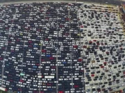 دنیا کا وہ بدترین ٹریفک جام جو 100 کلومیٹر تک 12 روز رہا اور عارضی گھر بنانے پڑگئے