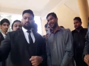 پاکستانی لڑکی سے ملنے آنے والے بھارتی شخص کا قبول اسلام، قانونی مشکلات کا سامنا