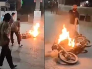 کراچی: پیٹرول پمپ پر موٹر سائیکل میں آگ بھڑک اٹھی