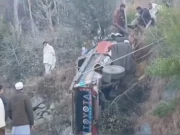 لوئر دیر میں ٹریفک حادثہ، ایک جاں بحق 13 افراد زخمی 