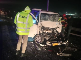 موٹر وے پر خوفناک تصادم میں میت لے جانے والی ایمبولینس کا ڈرائیور جاں بحق