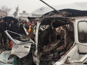 جھنگ؛ ویٹرنری یونیورسٹی کی بس اور ویگن میں خوفناک تصادم، 9افراد جاں بحق