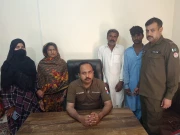 کام کے بہانے لڑکیوں کو عصمت فروشی پر مجبور کرنے والے میاں بیوی اور بیٹا گرفتار