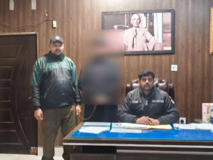لاہور؛ لڑکی کو ہراساں کرنے والا ملزم گرفتار، ویڈیو بھی سامنے آگئی