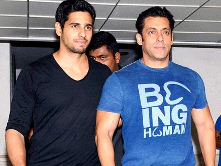 بالی ووڈ سپر اسٹار کے والد انتقال کرگئے