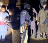 کراچی، غیر قانونی طور پر مقیم افغان باشندوں کے خلاف کریک ڈاؤن، 38 افراد افغان کیمپ منتقل