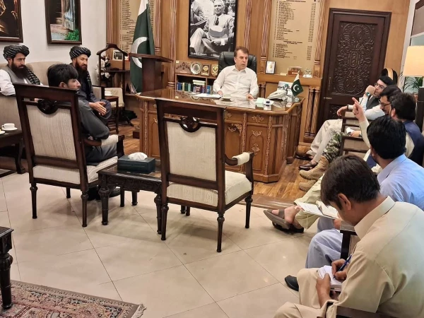 افغانستان میں پھنسے پاکستانی ٹرانسپورٹرز کی واپسی کے لیے طور