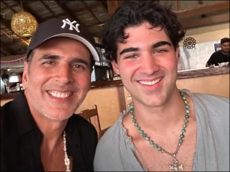 اکشے کمار کا بیٹا کتنے روپے ماہانہ کی نوکری کررہا ہے؟ جان کر حیران رہ جائیں گے