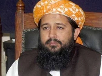 ہالا، علامہ راشد محمود سومرو کے قافلے کی گاڑی کو حادثہ، گارڈ شدید زخمی، علامہ سومرو محفوظ رہے