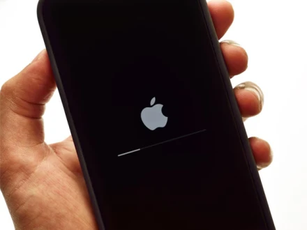 ایپل صارفین کے لیے عمر کی تصدیق لازمی قرار