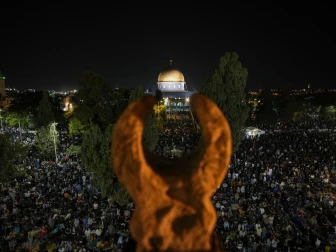 پابندیاں ہار گئیں، ایمان جیت گیا، مسجد اقصیٰ میں تراویح کیلیے سمندر امڈ آیا