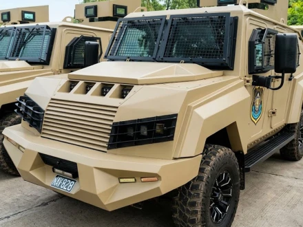 دہشت گردی کے خلاف جنگ کیلیے جدید بکتر بند گاڑیاں پشاور پولیس کو موصول