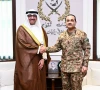 فیلڈ مارشل سے کویتی وزیر دفاع کی ملاقات، دفاعی تعاون بڑھانے پر اتفاق