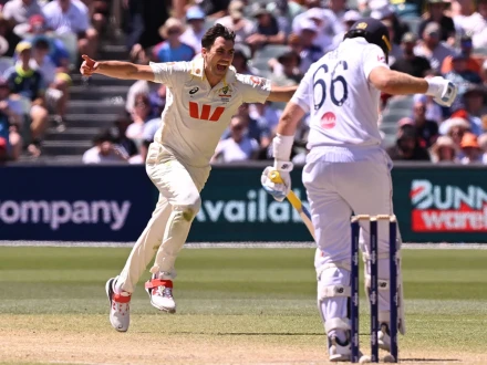 ایشیز: آسٹریلیا کو ایڈیلیڈ ٹیسٹ اور سیریز میں فتح کیلیے صرف 4 وکٹیں درکار