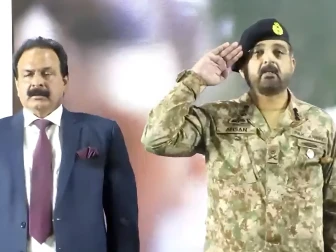 کور کمانڈر ملتان کی مختلف جامعات کے اساتذہ و طلبہ کیساتھ خصوصی نشست