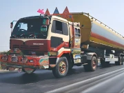 سرگودھا میں ڈاکوؤں کی انوکھی واردات، آئل ٹینکر سے 80 لیٹر پیٹرول لوٹ کر فرار